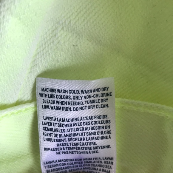 ✨Sold✨ Old Navy Neon Bleach Dyed Yellow The Diva Jean Shorts Size 4 - Picture 12 of 12